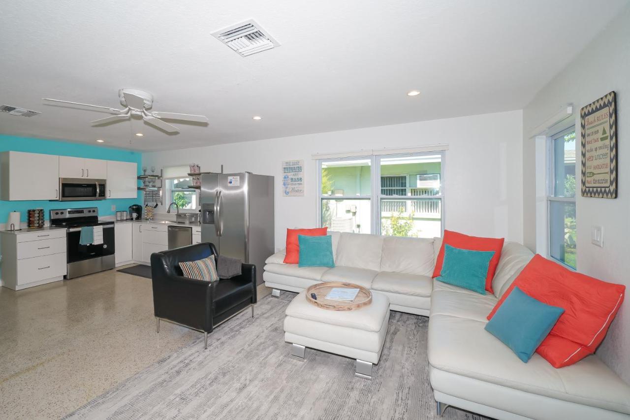Modern & Fresh - Less Than 3 Miles To The Beach! Sarasota Eksteriør billede